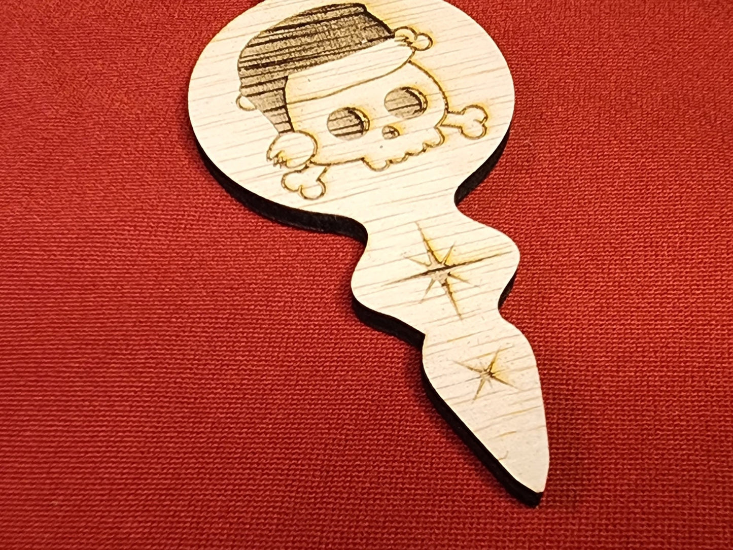 SANTA SKULL ORNAMENT Retro Style Wooden Santa Skull Christmas Ornament for Spooky Season Natural Wood Christmas Tree Ornament Creepmas